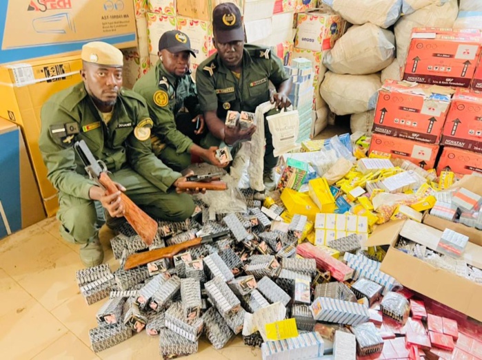 Keur-Ayib : Une quantité de faux médicaments d’une contre valeur de 322 millions de FCFA saisie par la douane Sénégalaise.