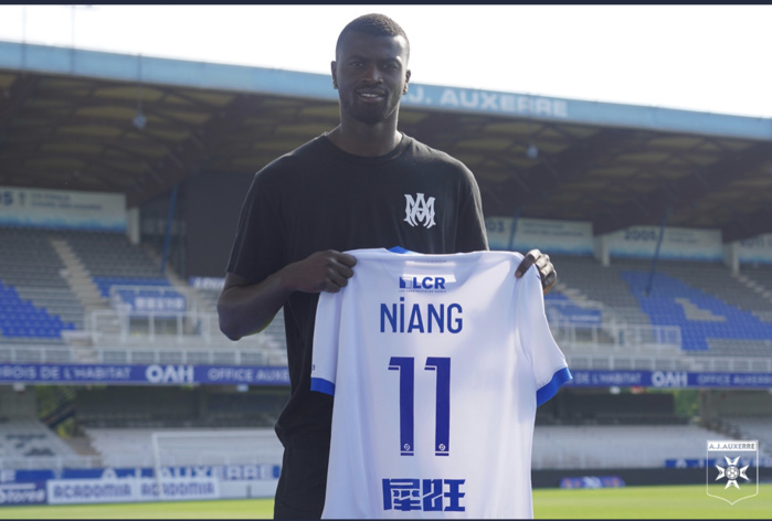 Ligue 1 : M'Baye Niang rejoint l'AJ Auxerre.