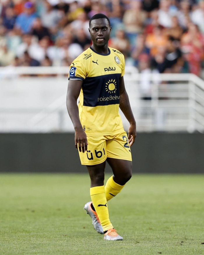 Ligue 2 : Henri Saivet réalise un exploit en inscrivant deux coup-francs directs contre Saint-Étienne ! Ligue 2 : Henri Saivet réalise un exploit en inscrivant deux coup-francs directs contre Saint-Étienne !