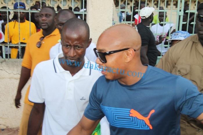 El hadj Diouf était l'invité du match mbalaxmen contre rappeurs