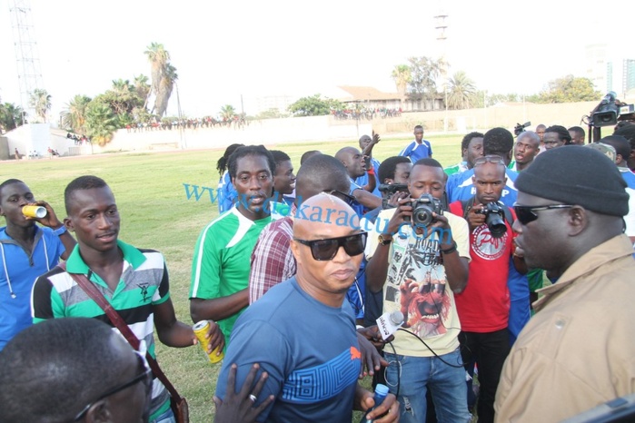 El hadj Diouf était l'invité du match mbalaxmen contre rappeurs