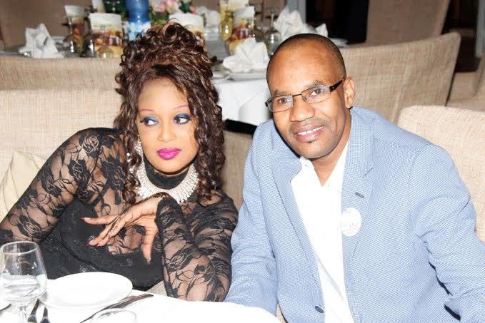 Le DG du Groupe Futurs Médias, Mamadou Ibra Kane, en compagnie de sa deuxième femme au 10ème anniversaire du Lamantin Beach Hôtel