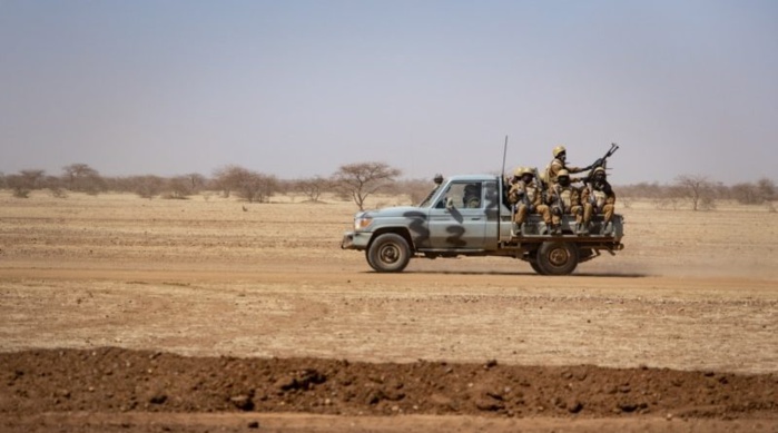 Frontière Sénégalo-Malienne / Attaque du convoi du gouverneur de Kayes par des hommes armés : 1 mort et deux blessés. Frontière Sénégalo-Malienne / Attaque du convoi du gouverneur de Kayes par des hommes armés : 1 mort et deux blessés.