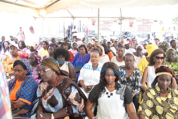 Les images de la conférence de presse de Mimi Touré