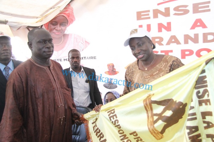 Les images de la conférence de presse de Mimi Touré