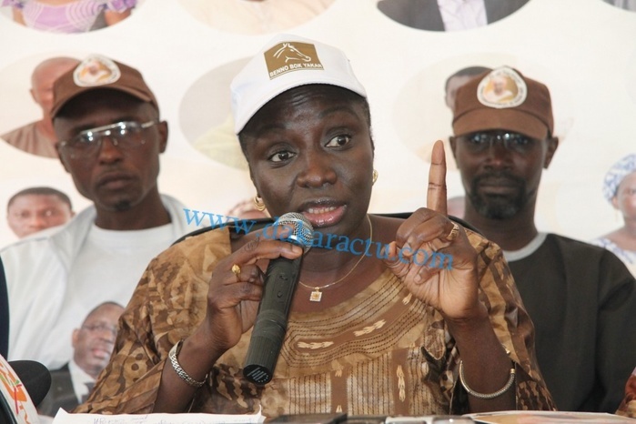 Mimi Touré interpelle Khalifa Sall sur les 250 milliards investis à Dakar
