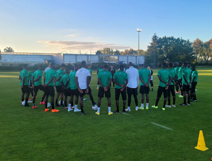 Regroupement à Orléans (France) : Moussa Niakhaté présent dans la tanière… Regroupement à Orléans (France) : Moussa Niakhaté présent dans la tanière…