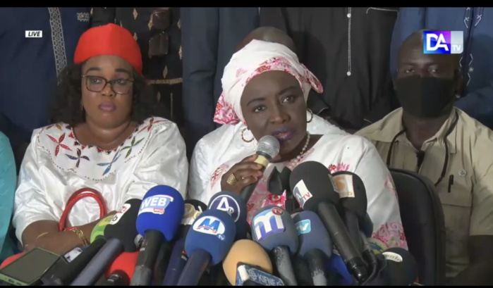 Assemblée nationale : Aminata Touré quitte le groupe parlementaire de Benno et rejoint les non-inscrits ! Assemblée nationale : Aminata Touré quitte le groupe parlementaire de Benno et rejoint les non-inscrits !