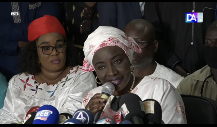 POLITIQUE : Voici la déclaration de Aminata Touré face à la presse. (Intégralité ) POLITIQUE : Voici la déclaration de Aminata Touré face à la presse. (Intégralité )
