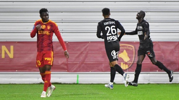 Week-end des Lions : Papis Cissé et Habib Diallo encore buteurs… Fodé-Ballo Touré marque son premier but en Pro ! Week-end des Lions : Papis Cissé et Habib Diallo encore buteurs… Fodé-Ballo Touré marque son premier but en Pro !