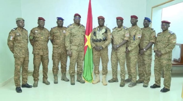 Burkina Faso : Le Capitaine Ibrahim Traoré obtient le soutien de toute la chaîne de Commandement de l’armée.