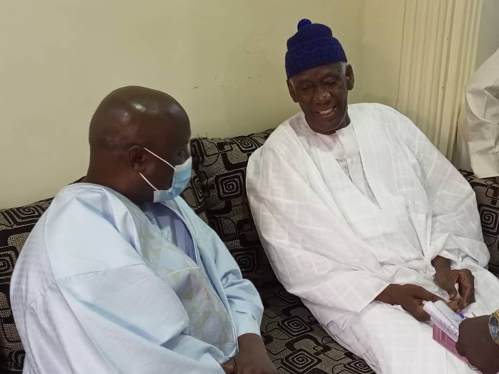 Gamou Tivaouane 2022 : Images d'Idrissa Seck en visite chez le Khalife Gamou Tivaouane 2022 : Images d'Idrissa Seck en visite chez le Khalife
