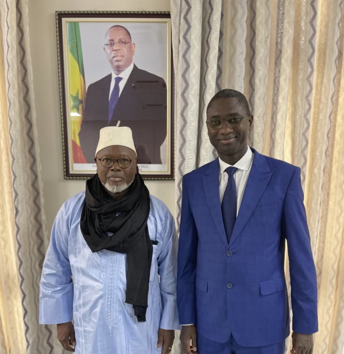 Alioune Tine : « Le ministre de la justice nous a promis de parler des cas des "détenus d’opinion" au chef de l’État » Alioune Tine : « Le ministre de la justice nous a promis de parler des cas des "détenus d’opinion" au chef de l’État »