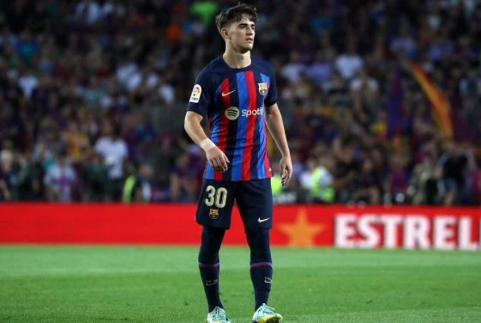 Ballon d’or 2022 : La jeune pépite du FC Barcelone, Gavi, remporte le trophée Kopa…