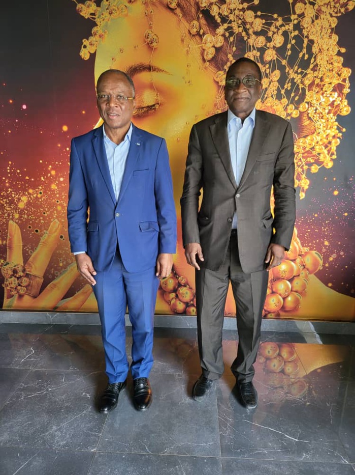Renforcement des flux touristiques entre Praia et Dakar : Le Président Mamadou Racine Sy reçu par le Premier ministre Cap-verdien Ulisses Correia Silva Renforcement des flux touristiques entre Praia et Dakar : Le Président Mamadou Racine Sy reçu par le Premier ministre Cap-verdien Ulisses Correia Silva