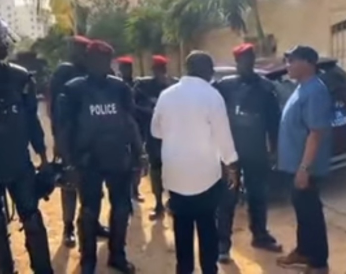 Affaire Adji Sarr : Barthélémy Dias "aussi" refusé d’accès chez Sonko Affaire Adji Sarr : Barthélémy Dias "aussi" refusé d’accès chez Sonko