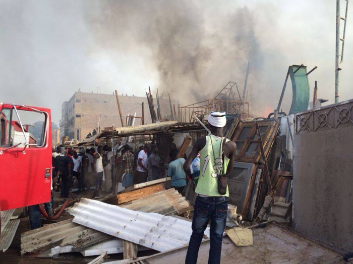 Urgent : Le marché "Baol-Baol" de Fass réduit en cendres
