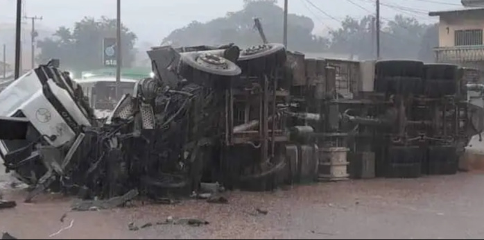 Guinée: plus de 24 morts dans une collision entre un bus et un camion (officiel)