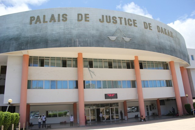 PALAIS DE JUSTICE - Pour accueillir le procès de Karim Wade : La salle n°4 a subi quelques réaménagements