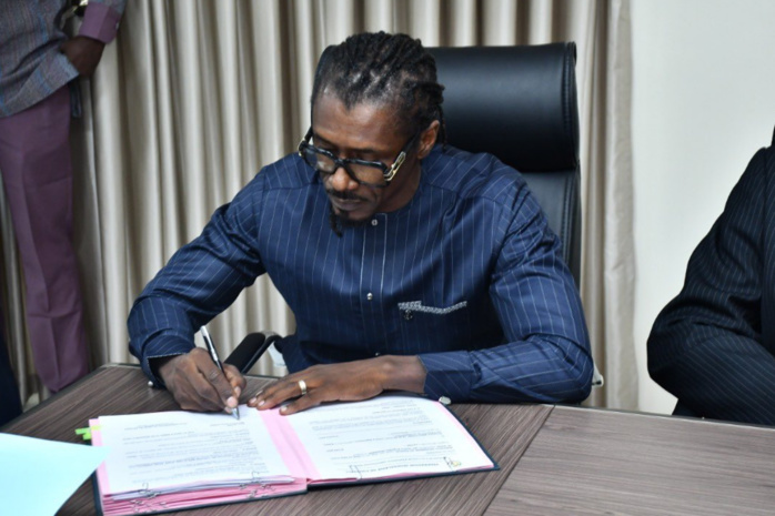 Équipe nationale : Aliou Cissé prolonge jusqu’en 2024 avec une augmentation salariale Équipe nationale : Aliou Cissé prolonge jusqu’en 2024 avec une augmentation salariale