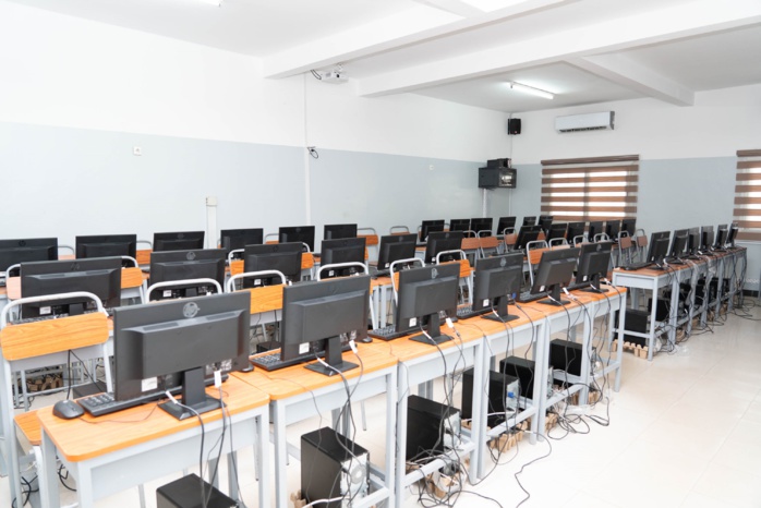 La Fondation Sonatel réhabilite l’Université Cheikh Ahmadou Bamba de MBAO La Fondation Sonatel réhabilite l’Université Cheikh Ahmadou Bamba de MBAO