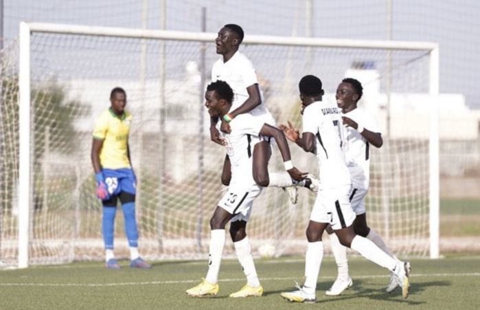 11eme journée Ligue 1 : Diambars nouveau leader après une belle victoire sur Génération Foot ! 11eme journée Ligue 1 : Diambars nouveau leader après une belle victoire sur Génération Foot !