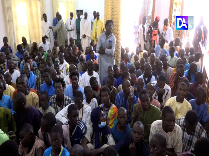 Séjour du Khalife général des mourides à Touba Kaolack : Les talibés rallient la cité de Serigne Bassirou Mbacké. Séjour du Khalife général des mourides à Touba Kaolack : Les talibés rallient la cité de Serigne Bassirou Mbacké.