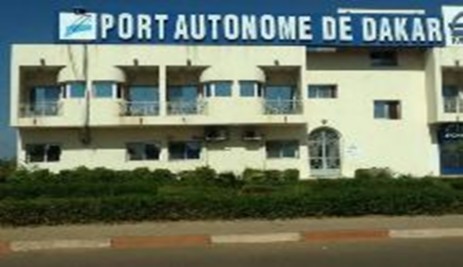 Le Port de Dakar, de la dynamique de l'érection d'un quai fruitier, à l'impulsion de l'exportation des produits agricoles