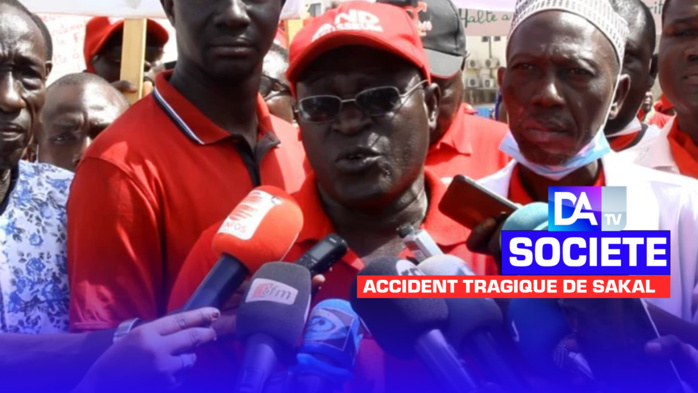 Accident de Sakal : La Méga coalition ITCTS-And Gueusseum suspend son mot d’ordre de grève à Louga Accident de Sakal : La Méga coalition ITCTS-And Gueusseum suspend son mot d’ordre de grève à Louga