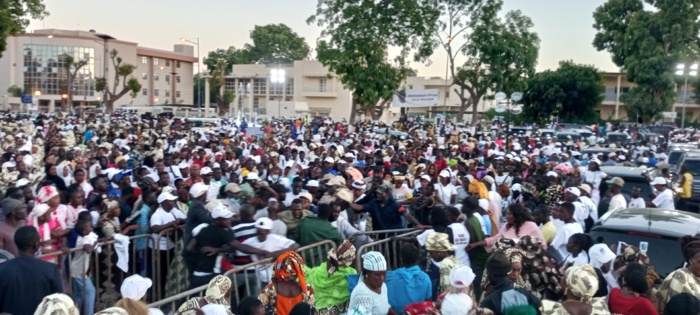 Thiès/Sargal Président Macky Sall par Abdoulaye Dièye (Images) Thiès/Sargal Président Macky Sall par Abdoulaye Dièye (Images)