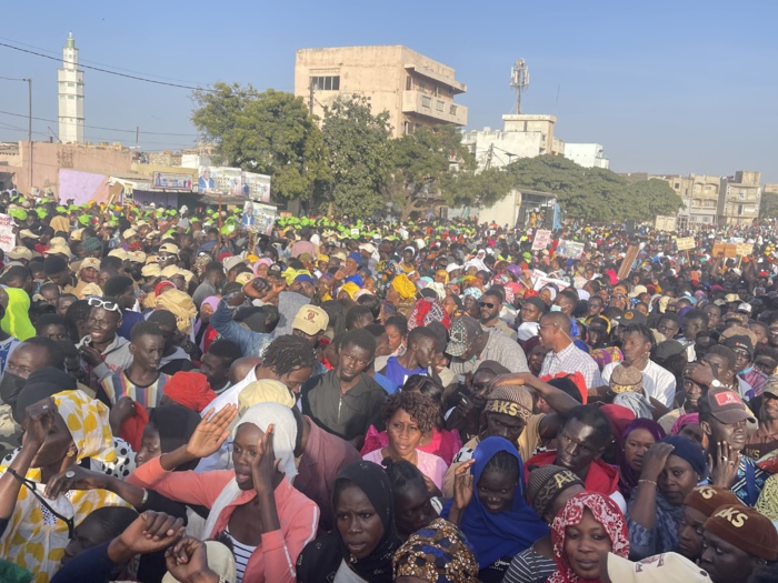 Meeting à Pikine : La démonstration de force de la coalition Benno Bokk Yakaar dans la banlieue Meeting à Pikine : La démonstration de force de la coalition Benno Bokk Yakaar dans la banlieue