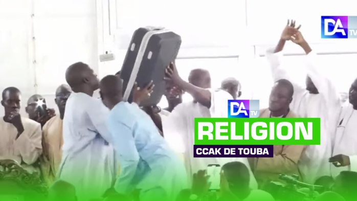 CCAK DE TOUBA- Touba Ca Kanam sort de nulle part et en pleine cérémonie une valise de 100 millions et la remet au Khalife CCAK DE TOUBA- Touba Ca Kanam sort de nulle part et en pleine cérémonie une valise de 100 millions et la remet au Khalife