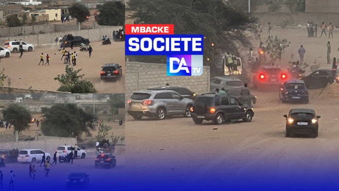 IMAGES / MBACKÉ – Pour rejoindre ses militants, Sonko emprunte les routes détournées et sablonneuses du quartier Héliport IMAGES / MBACKÉ – Pour rejoindre ses militants, Sonko emprunte les routes détournées et sablonneuses du quartier Héliport