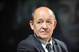 Jean-Yves Le Drian, ministre de la Défense de la République française au Sénégal demain