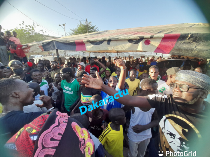 Léona Niassène : Ousmane Sonko est bien arrivé dans la cité religieuse. Léona Niassène : Ousmane Sonko est bien arrivé dans la cité religieuse.