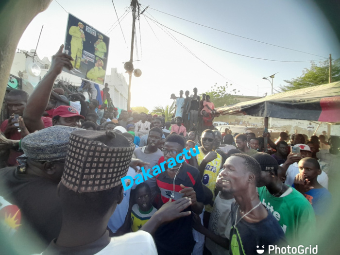 Léona Niassène : Ousmane Sonko est bien arrivé dans la cité religieuse. Léona Niassène : Ousmane Sonko est bien arrivé dans la cité religieuse.