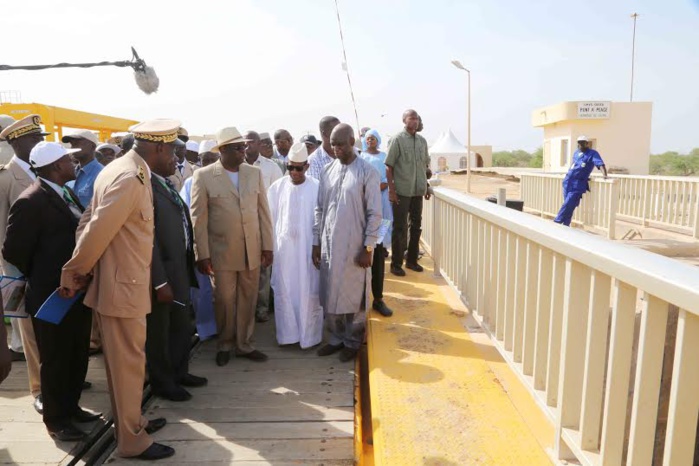 Visite du PR au barrage de DIAMA, une infrastructure de l'OMVS dans l'estuaire du fleuve Sénégal 