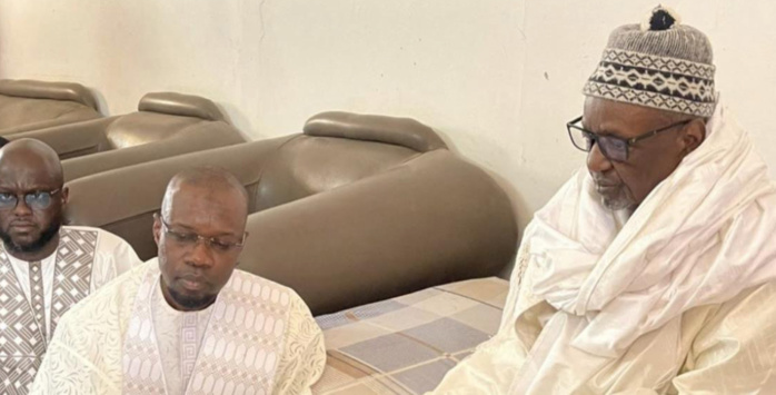 DAROU MOUKHTY/ Le Khalife à Sonko : « Neek leen ci liy defar rewmi rek …Seul Dieu décidera de qui présidera aux destinées du Sénégal! » DAROU MOUKHTY/ Le Khalife à Sonko : « Neek leen ci liy defar rewmi rek …Seul Dieu décidera de qui présidera aux destinées du Sénégal! »