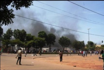 BURKINA FASO : le pouvoir recule devant la pression populaire