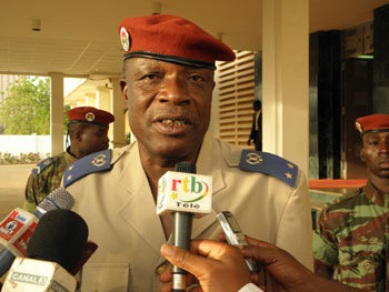 BURKINA FASO : Le Général Kouamé à la place de la Nation