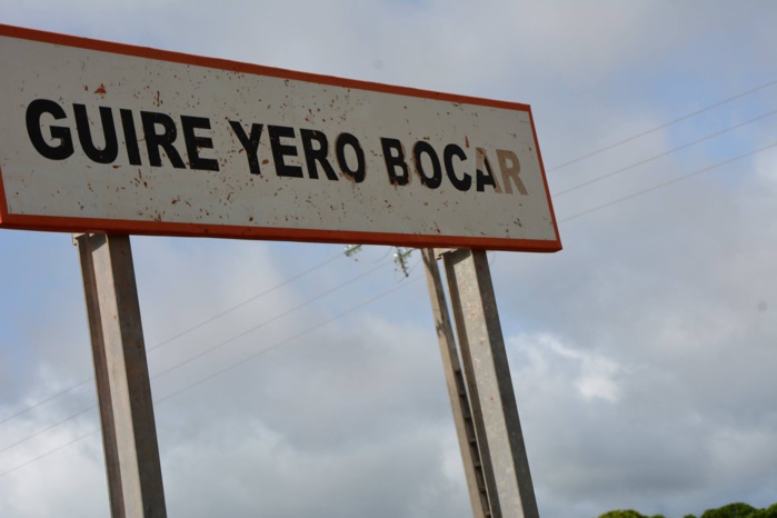 Guire Yero Bocar (Kolda) : le véhicule de fonction du maire caillassé puis volé par des malfrats.... Guire Yero Bocar (Kolda) : le véhicule de fonction du maire caillassé puis volé par des malfrats....