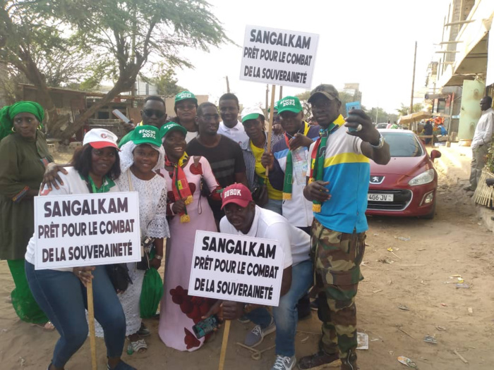 Sangalkam : les patriotes envahissent les artères pour dénoncer le régime en place.