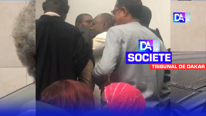 Procès Ousmane Sonko / Mame Mbaye Niang : les partisans se crêpent le chignon et le tribunal est à sa 4e suspension.
