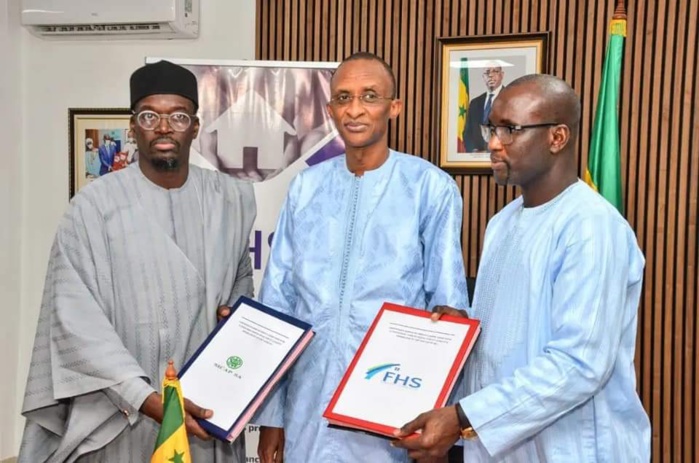 Programme 100.000 logements: Signature de conventions de partenariat entre le FHS, la SICAP-SA et la SN-HLM Programme 100.000 logements: Signature de conventions de partenariat entre le FHS, la SICAP-SA et la SN-HLM