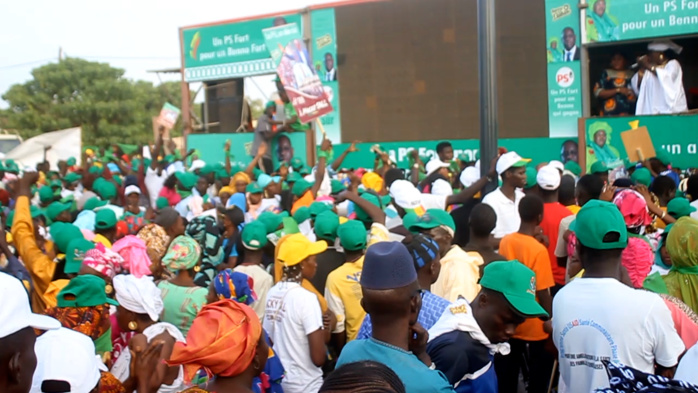 Meeting régional à Ndiaffate : Aly Mané réussit le pari de la mobilisation. Meeting régional à Ndiaffate : Aly Mané réussit le pari de la mobilisation.