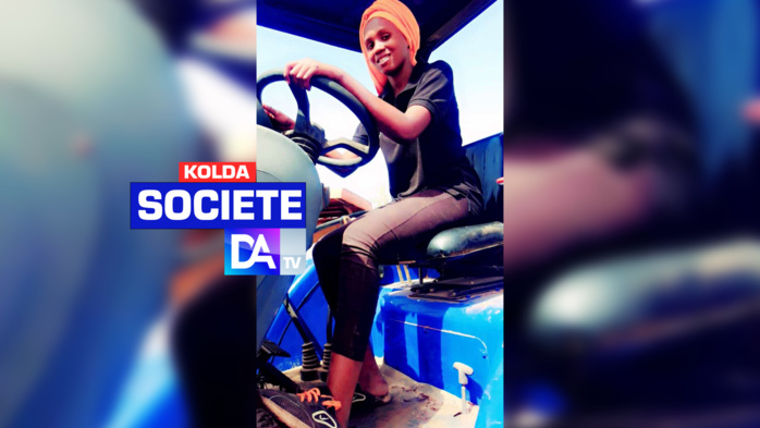 KOLDA : à la découverte de Mariama Sabaly, une jeune femme conductrice de tracteur agricole…