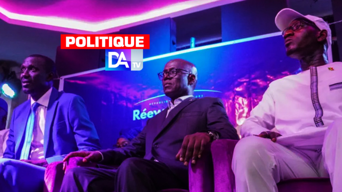 Sortie du président sur sa 3ème candidature : Les cadres de la République des valeurs démontent ses arguments, rappellent l’histoire et l’importance de la parole donnée Sortie du président sur sa 3ème candidature : Les cadres de la République des valeurs démontent ses arguments, rappellent l’histoire et l’importance de la parole donnée