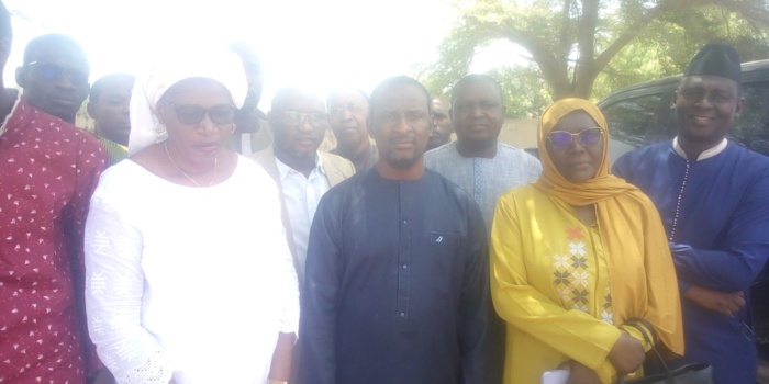 Problèmes de l’hôpital régional de Kolda : les élus nationaux (députés et hcct) rencontrent l’intersyndicale et la direction pour des solutions… Problèmes de l’hôpital régional de Kolda : les élus nationaux (députés et hcct) rencontrent l’intersyndicale et la direction pour des solutions…