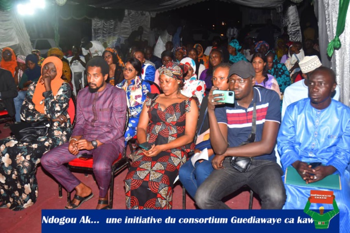 Wakhinane Nimzatt : Le maire Racine Talla initie le débat autour du développement local et de la citoyenneté des jeunes Wakhinane Nimzatt : Le maire Racine Talla initie le débat autour du développement local et de la citoyenneté des jeunes