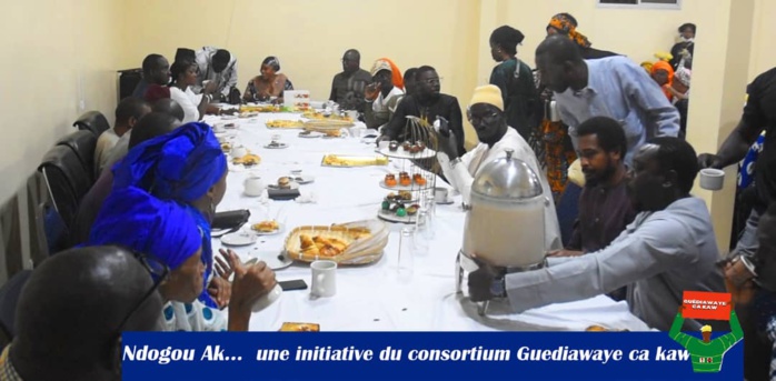 Wakhinane Nimzatt : Le maire Racine Talla initie le débat autour du développement local et de la citoyenneté des jeunes Wakhinane Nimzatt : Le maire Racine Talla initie le débat autour du développement local et de la citoyenneté des jeunes
